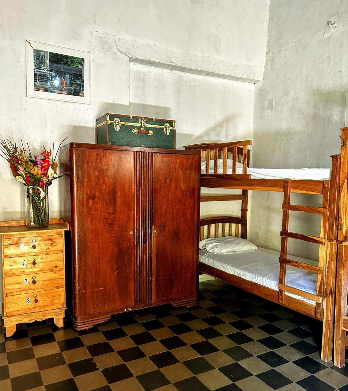 Casa Yoly Hostel Granada